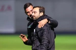 Δόξα-Νέα Σαλαμίνα: Zωντανή... για 6άδα με Σεργίου!