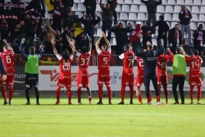 Δόξα-Νέα Σαλαμίνα: Zωντανή... για 6άδα με Σεργίου!