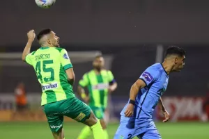 Ολυμπιακός - ΑΕΚ: Διπλό και... ανανέωση παραμονής στην κορυφή! (Φώτος)