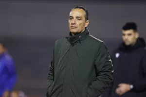 Ολυμπιακός - ΑΕΚ: Διπλό και... ανανέωση παραμονής στην κορυφή! (Φώτος)
