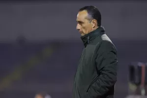 Ολυμπιακός - ΑΕΚ: Διπλό και... ανανέωση παραμονής στην κορυφή! (Φώτος)