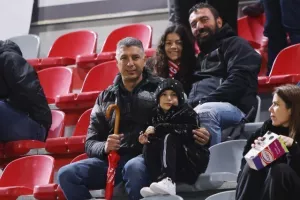 Νέα Σαλαμίνα - ΑΕΛ: Είχε την ουσία και είναι μία… ανάσα από την εξάδα! (φώτος)
