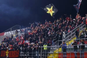 Νέα Σαλαμίνα - ΑΕΛ: Είχε την ουσία και είναι μία… ανάσα από την εξάδα! (φώτος)