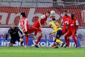 Νέα Σαλαμίνα - ΑΕΛ: Είχε την ουσία και είναι μία… ανάσα από την εξάδα! (φώτος)