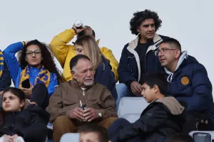 Ο κόσμος στο ΑΕΛ-Καρμιώτισσα (Φωτορεπορτάζ) 