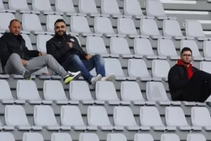 Ο κόσμος στο ΑΕΛ-Καρμιώτισσα (Φωτορεπορτάζ) 