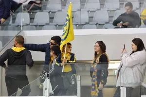 ΑΕΛ - Καρμιώτισσα: "Λαβωμένος" αλλά "ψυχωμένος" Λέοντας άντεξε, κέρδισε και ξέσπασε! (φώτος)