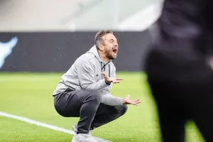 Απόλλων - Ολυμπιακός: Με ένα γκολ και μια... γκολάρα ανέβηκε πέμπτος (φώτος)