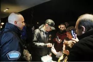 ΑΕΚ: Αποθέωση της αποστολής κατά την άφιξη της στις Σέρρες