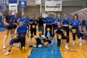 Γεννητούρια και αφιέρωση στον Απόλλωνα (βίντεο)