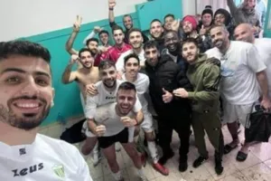 Σέλφι... εξάρας! 
