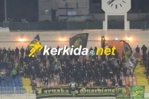 ΦΩΤΟΣ kerkida: Βροντερό παρών οι ΑΕΚτζήδες