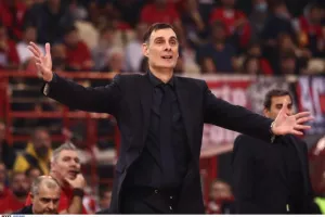 Μπαρτζώκας: «Κάναμε 15 λάθη και σταματήσαμε να κυκλοφορούμε την μπάλα»