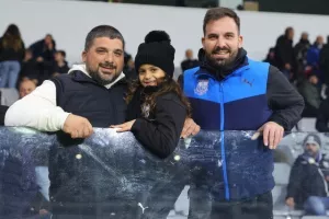 (Φωτορεπορτάζ) Οι Απολλωνίστες στο ματς με Ανόρθωση