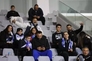 (Φωτορεπορτάζ) Οι Απολλωνίστες στο ματς με Ανόρθωση