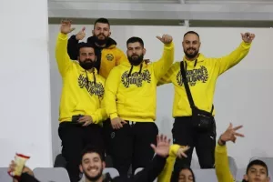 (Φωτορεπορτάζ) Ο κόσμος στο ΑΕΛ - Απόλλων
