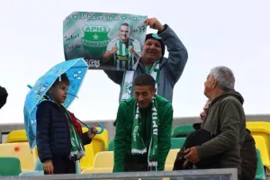 (Φωτορεπορτάζ) Ο κόσμος στην "ΑΡΕΝΑ"