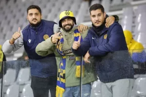 (Φωτορεπορτάζ) Ο κόσμος στο ΑΕΛ - Απόλλων