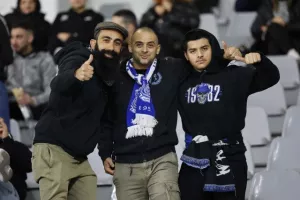 (Φωτορεπορτάζ) Ο κόσμος στο Απόλλων  - Νέα Σαλαμίνα