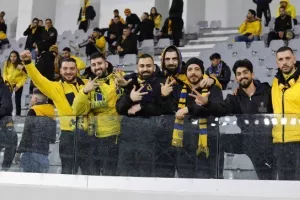 (Φωτορεπορτάζ) Ο κόσμος στο ΑΕΛ - Απόλλων