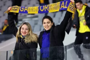 (Φωτορεπορτάζ) Ο κόσμος στο ΑΕΛ - Απόλλων