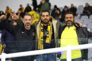 (Φωτορεπορτάζ) Ο κόσμος στο ΑΕΛ - Απόλλων
