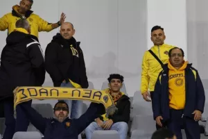 (Φωτορεπορτάζ) Ο κόσμος στο ΑΕΛ - Απόλλων