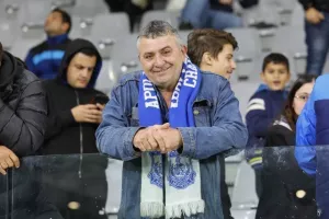 (Φωτορεπορτάζ) Ο κόσμος στο ΑΕΛ - Απόλλων