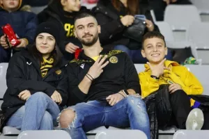 (Φωτορεπορτάζ) Ο κόσμος στο ΑΕΛ - Απόλλων