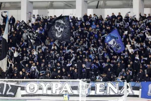 (Φωτορεπορτάζ) Οι Απολλωνίστες στο ματς με Ανόρθωση