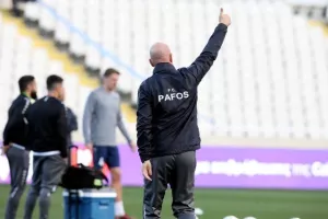 Χειροκρότησε και χειροκροτήθηκε ο Χένινγκ Μπεργκ
