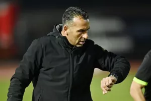 Τους... έσασε