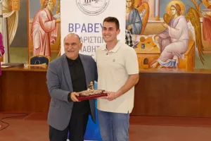 Στις βραβεύσεις των αρίστων του Αγίου Τύχωνα ο Πρόεδρος του ΚΟΑ