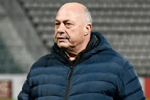 Μπέος: «Τρεις φορές μέτρησαν τα δοκάρια στο γήπεδο, για μ@@@@α ψάχνουν;»