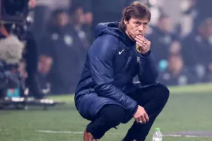 Αλμέιδα: «Παίζει καλά τελευταία ο Ολυμπιακός, έχουμε ακόμη 90 λεπτά μπροστά μας»