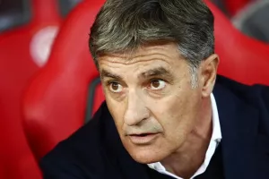 Μίτσελ: «Αν παίξουμε όπως με Παναθηναϊκό μπορούμε την ανατροπή με ΑΕΚ»