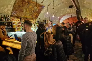 ΑΕΚτζίδικο πάρτι στο The Cuba Libre! (φώτος kerkida)