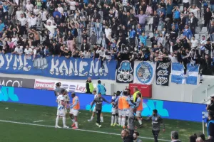 Μπροστά ο Απόλλωνας με Ντόνιο, ξέσπασμα με... Θύρα 1 (φώτος)
