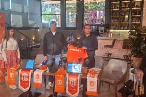 Κερζακόφ: "Πρόκληση για μένα η Καρμιώτισσα" (βίντεο) 