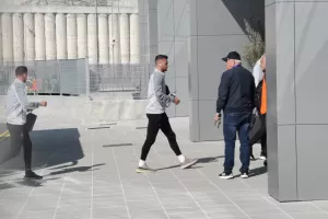 Βίντεο/Φωτορεπορτάζ από την άφιξη της ΑΕΛ