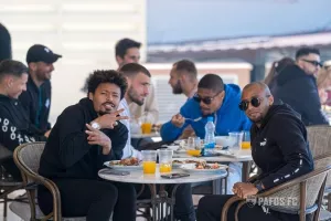 Τήρησαν τα έθιμα της Τσικνοπέμπτης στην Πάφο (φώτος)