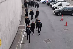 Φωτορεπορτάζ από την άφιξη του ΑΠΟΕΛ