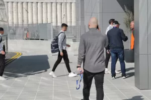 Βίντεο/Φωτορεπορτάζ από την άφιξη της ΑΕΛ