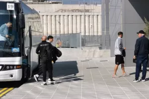 Βίντεο/Φωτορεπορτάζ από την άφιξη της ΑΕΛ