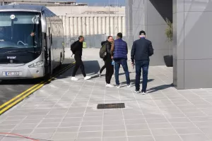 ΦΩΤΟΣ/ΒΙΝΤΕΟ - Στο γήπεδο η ΑΕΚ