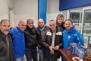 Μεγάλη παρέα ΑΝΟ