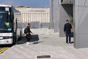 Βίντεο/Φωτορεπορτάζ από την άφιξη της ΑΕΛ