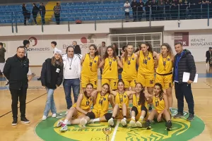 Παγκύπριες Πρωταθλήτριες τα κορίτσια του Λυκείου Κύκκου Β΄ 