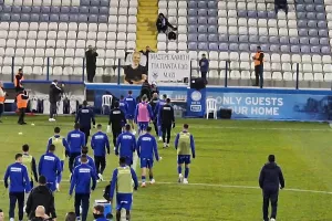 Λουλούδια για τον Χαμπή... (φώτος)