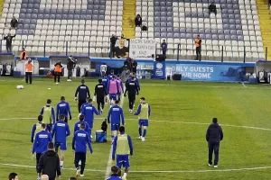 Λουλούδια για τον Χαμπή... (φώτος)